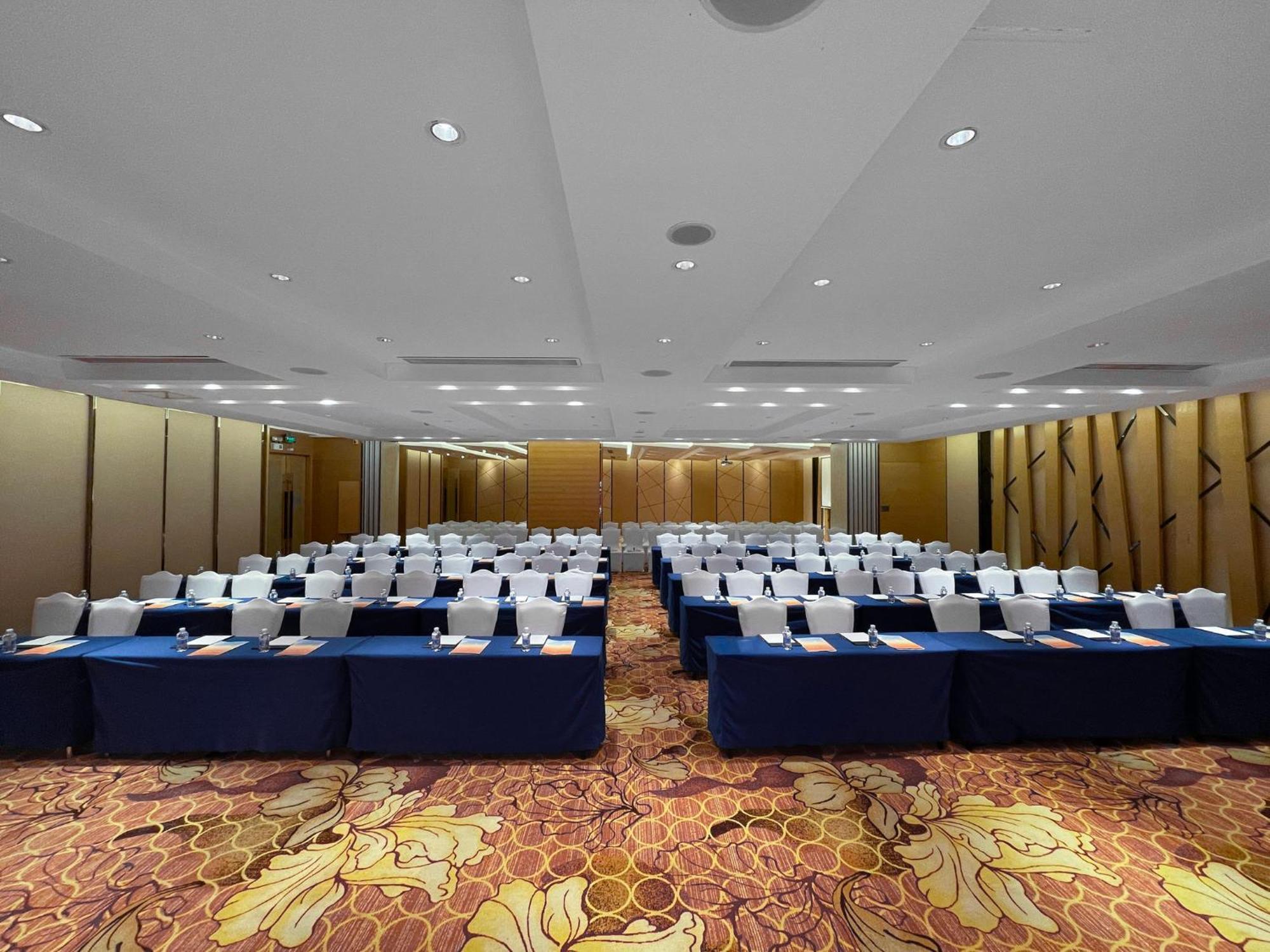 Crowne Plaza Shenzhen Longgang City Centre By Ihg Zewnętrze zdjęcie